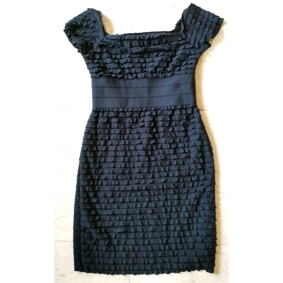 Max Studio retro 50's black tiered bodycon dress sz s - Picture 2 of 7